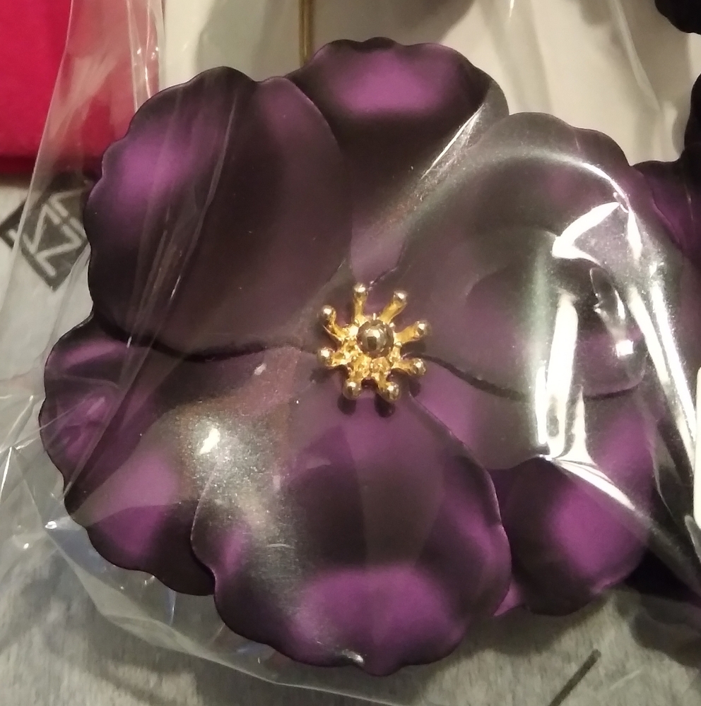 Purple Metallic/18K Gold 3D Hand-Painted Floral Earrings (2-in-1) - Picture 7 of 15